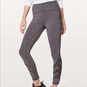 Lululemon Leggings Size 2 Heathered Black Motionful 7/8 Tight 25”